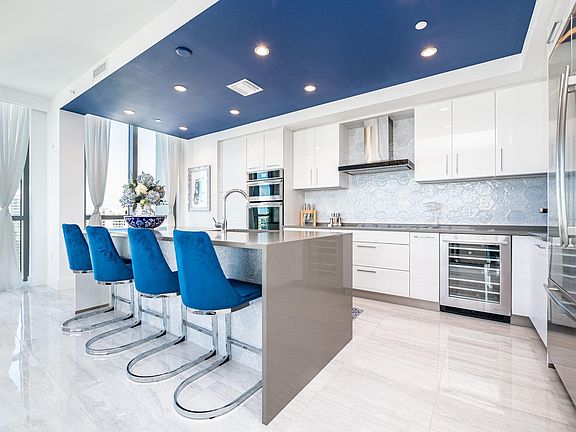 3rd image of 100 E Las Olas Boulevard #3701
