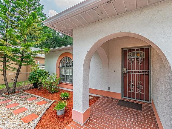 5th image of 2819 W Comanche Ave