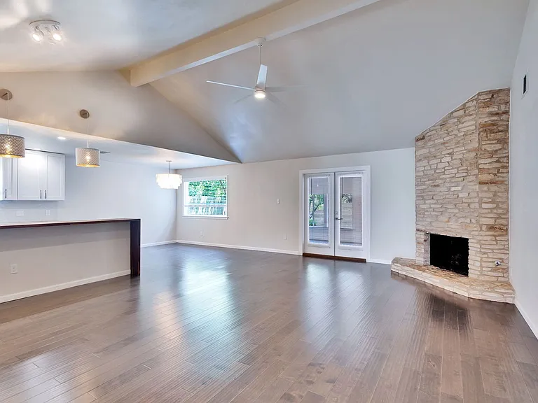 2815 Inridge Dr — Photo 9