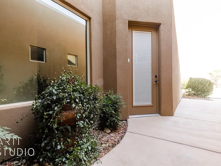 3278 S Retreat Dr — Photo 6
