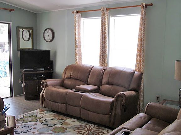 3rd image of 531 Catalina Dr