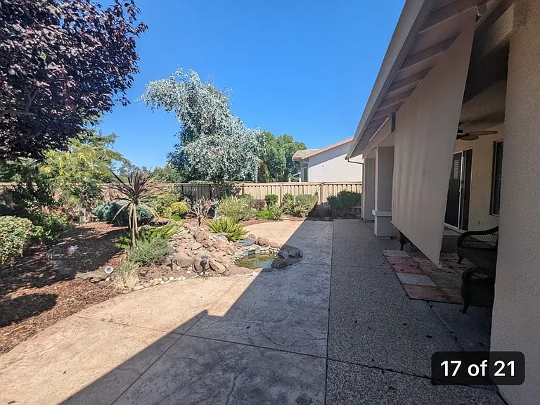 884 Wagon Wheel Ln — Photo 12