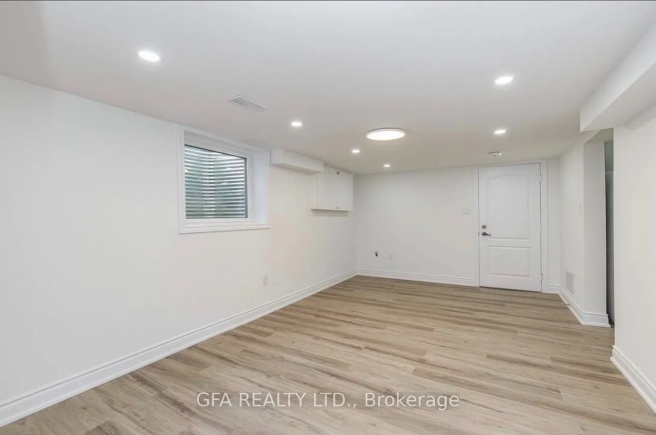 2 bed, $1,800 — Photo 2