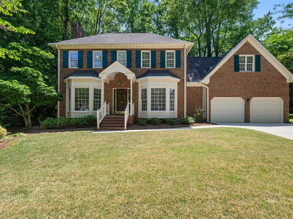 108 Westport Dr, Cary, NC 27511