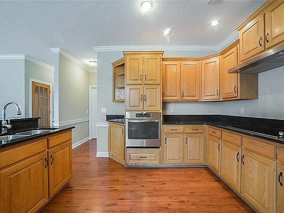 3rd image of 1299 Millvale Ct