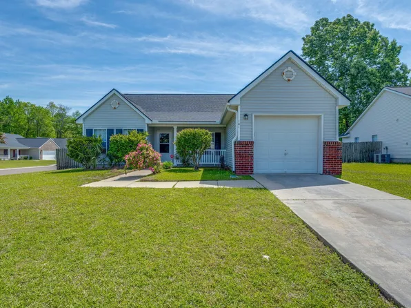 101 Old Tree Rd, Goose Creek, SC 29445