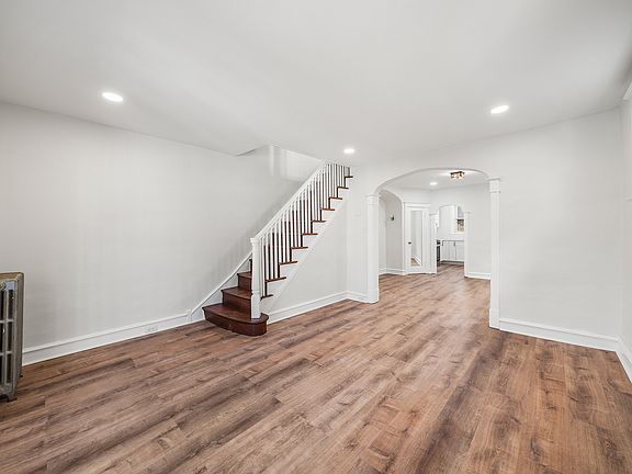 5th image of 5748 Dunlap St