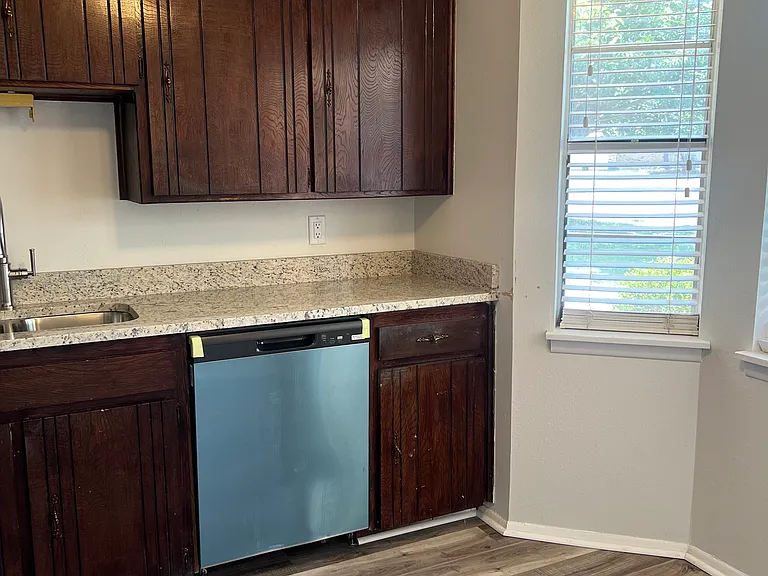 3407 Thurman St #A — Photo 6