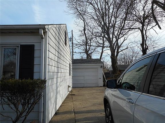 3rd image of 4131 Patricia St