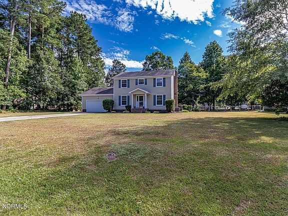 2nd image of 514 Shelley Drive
