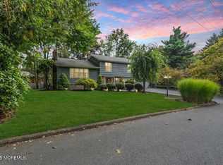 87 Greenbrook Pl, Park Ridge, NJ 07656