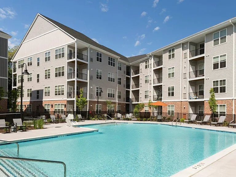 1 Kennedy Flats Apartments — Photo 37
