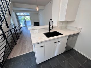 11960 Iowa Ave APT 2, Los Angeles, CA 90025