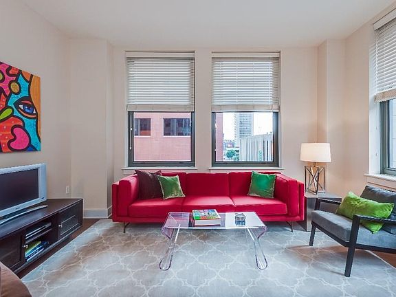 4th image of 314 N Broadway Ave #704