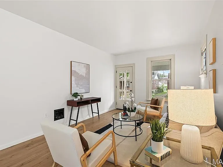 5223 Schollmeyer Ave — Photo 5