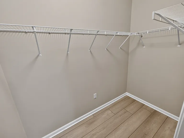 406 Degas Ct — Photo 12