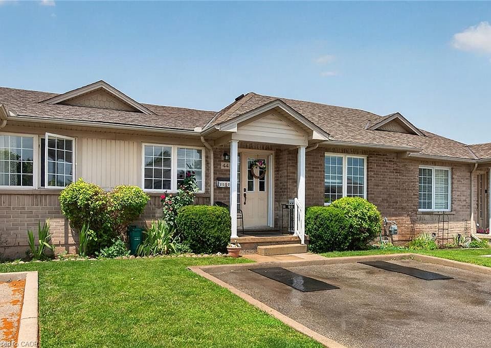1st image of 24 Kenyon Cres #44