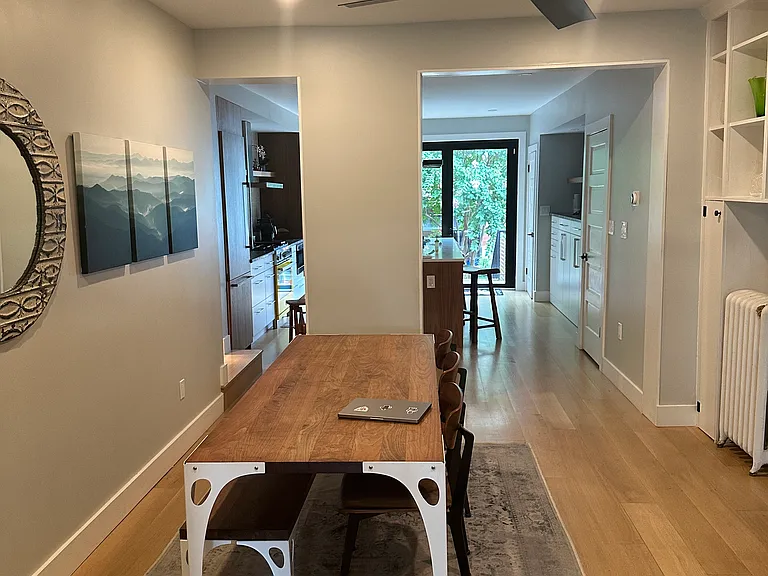 922 14th St SE — Photo 4