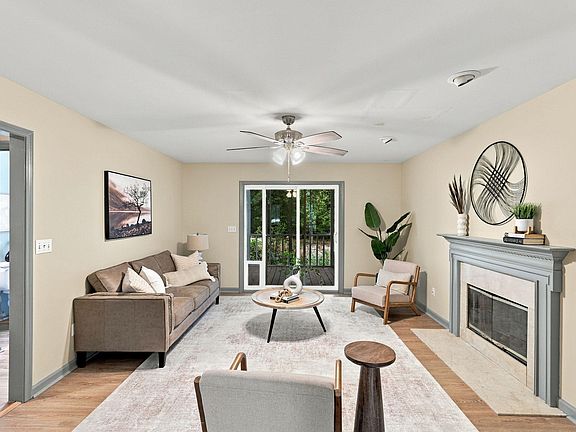5th image of 9221 Hunters Bend Cir