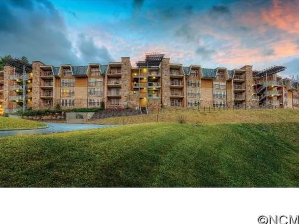 202 Bowling Park Rd, Asheville, NC 28803