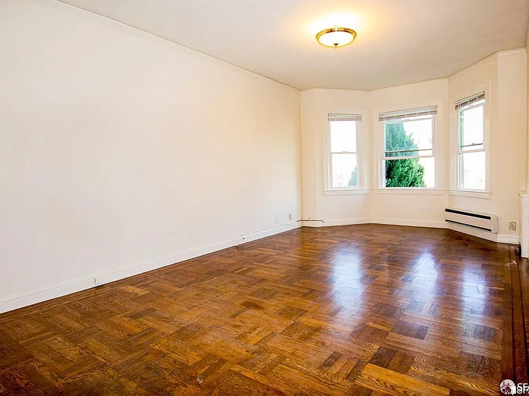 65 Collingwood St — Photo 3