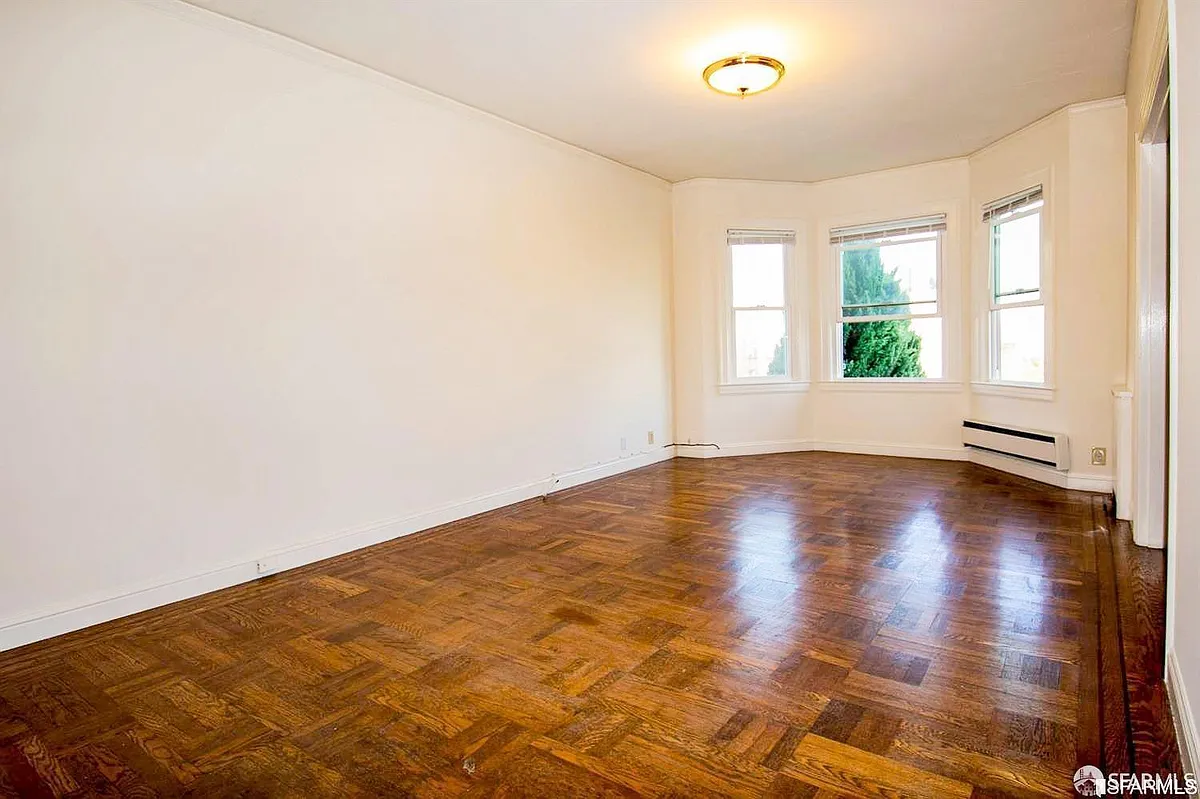 Building Photo - 65 Collingwood St #2