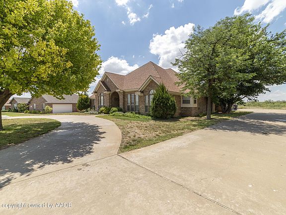2nd image of 221 Tumbleweed St