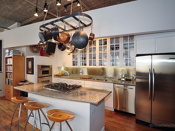 3rd image of 728 W Jackson Blvd #708F
