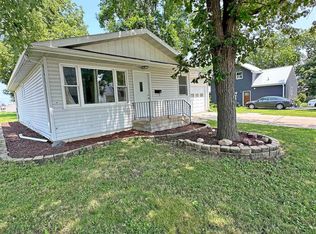 409 E 3rd St, Alta, IA 51002