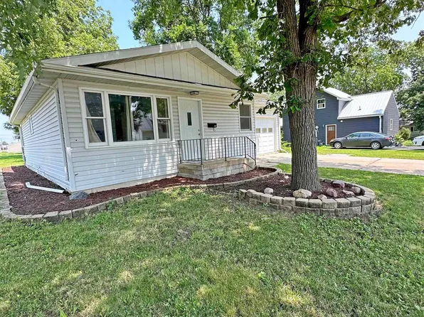 409 E 3rd St, Alta, IA 51002