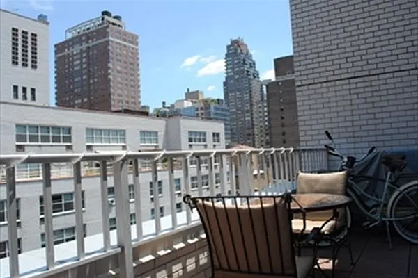 Sold by Kleier Residential | media 20