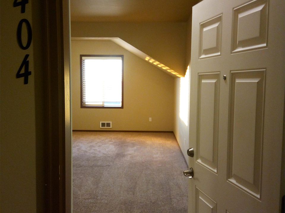 1st image of 2240 Mercedes Dr Unit 404
