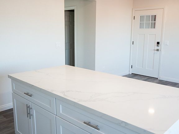 Quartz counters in the kitchen