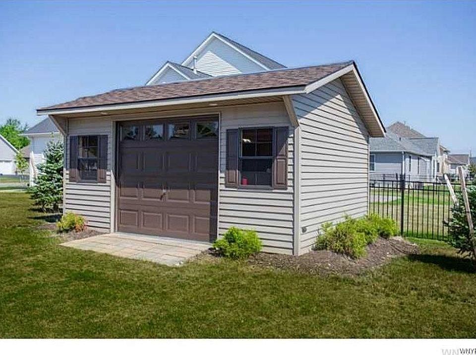 2nd image of 17 Nicholas Ln