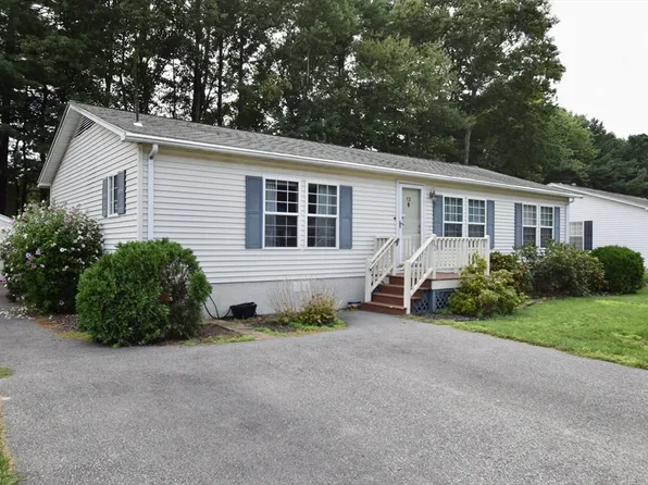 12 Trailwood Dr, Bridgewater, MA 02324