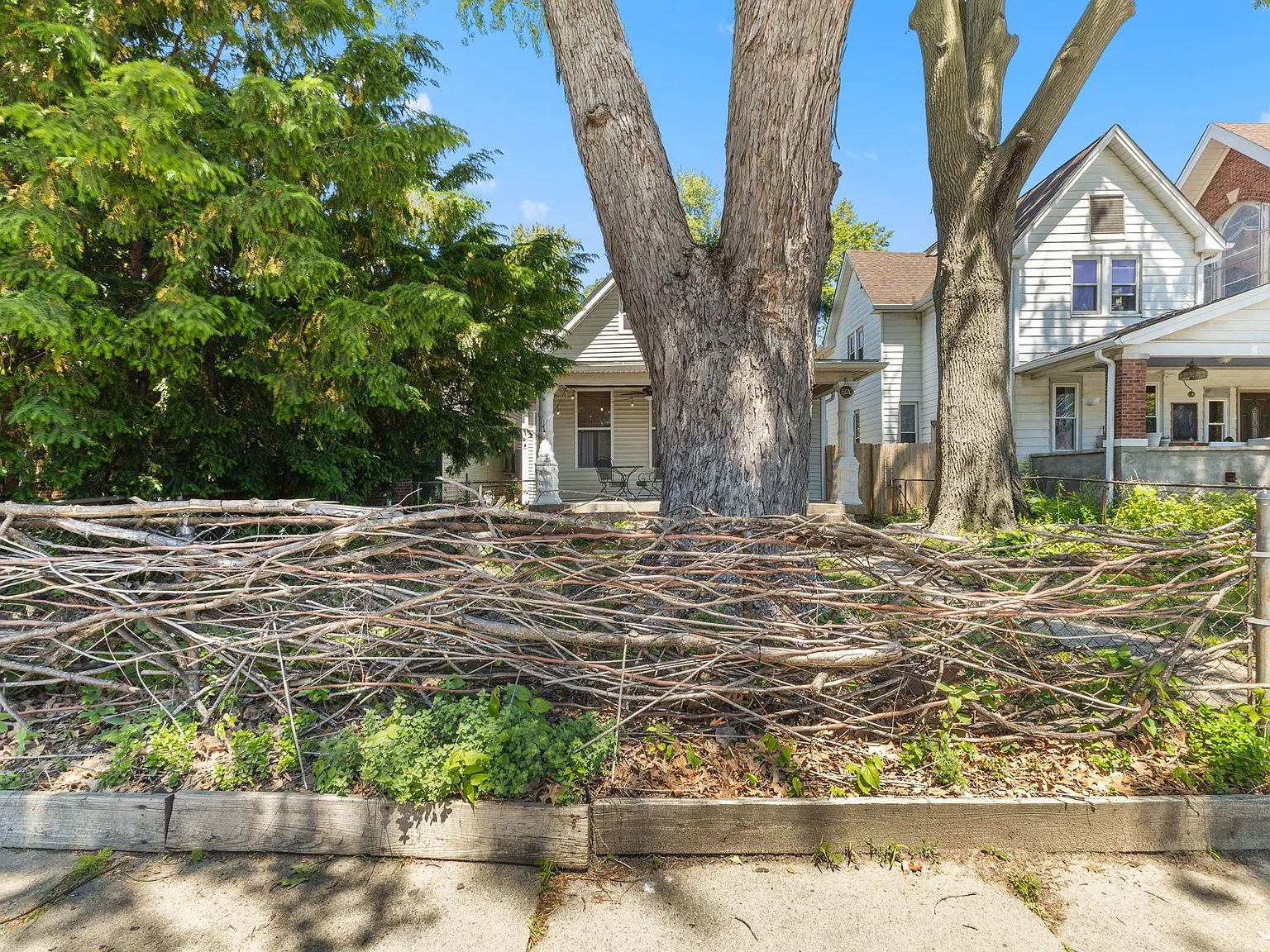 3 bed, 1417 sqft, $2,000 — Photo 4