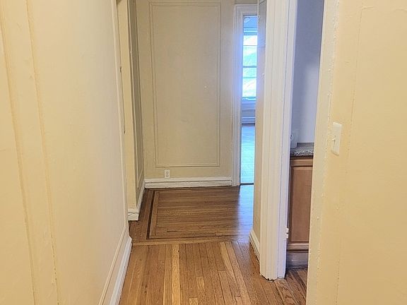 5th image of 10 Bennett Ave #3C