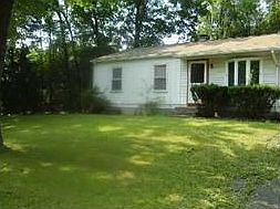 1st image of 7 Queen Anne Ln
