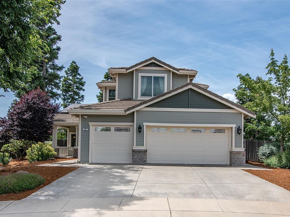 1st image of 26 Hiller Ct