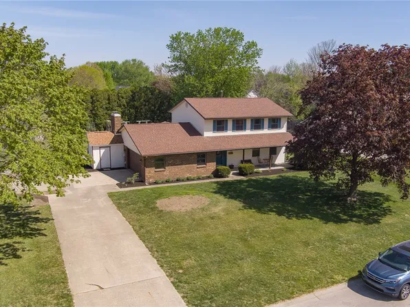 1675 Laurel Creek Dr, Troy, OH 45373