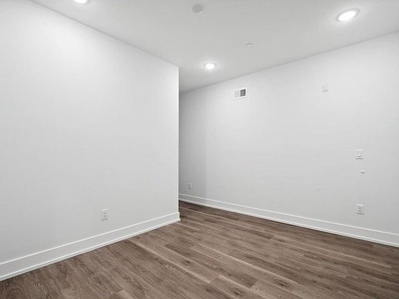 3rd image of 2109 N Fairhill St #A