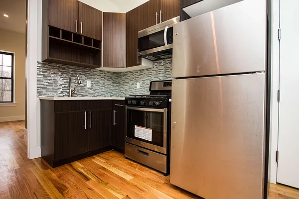 Rented by Nooklyn NYC LLC | media 40