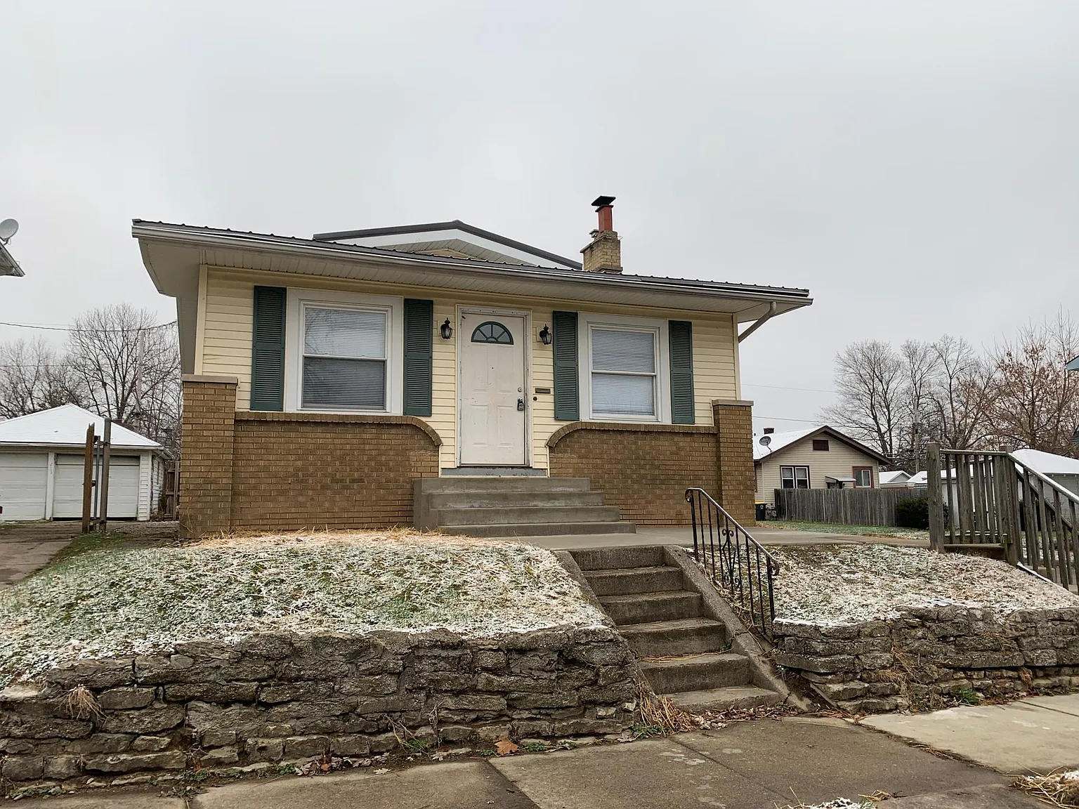 1902 3rd St photo 1