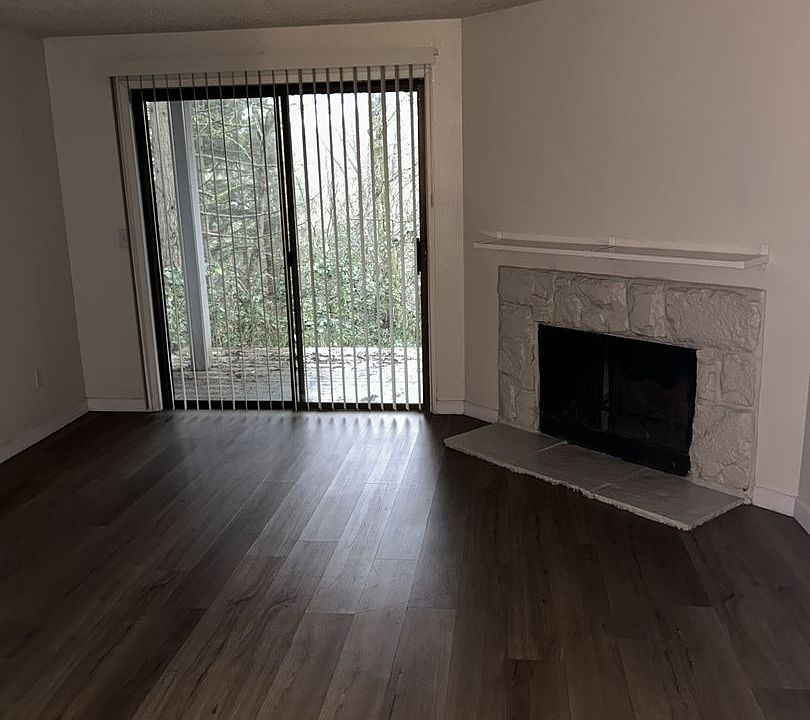 1st image of 17 S 338th Pl #142