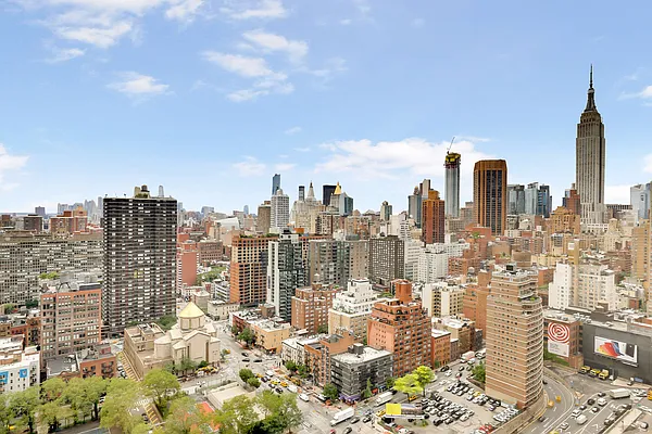 Sold by Thrasher Real Estate | media 13