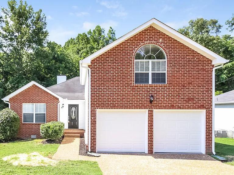 773 Dover Glen Dr — Photo 1