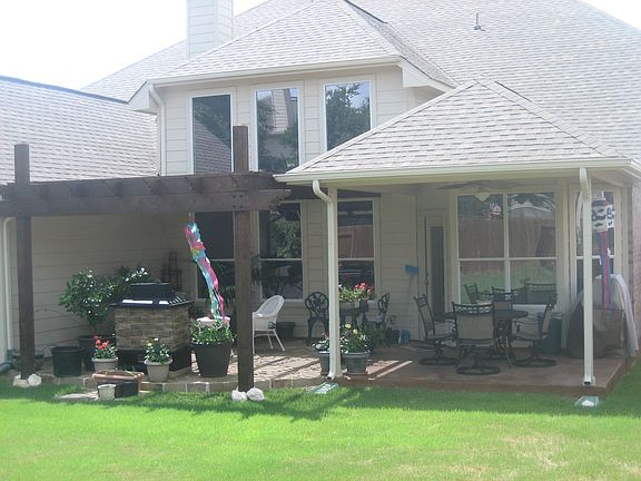 3rd image of 987 Oak Park