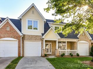 4407 Coventry Row Ct, Charlotte, NC 28270
