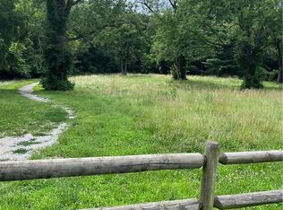 1611 W Sheley Rd, Independence, MO 64052