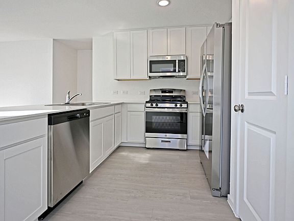 5th image of 10036 Mather Way